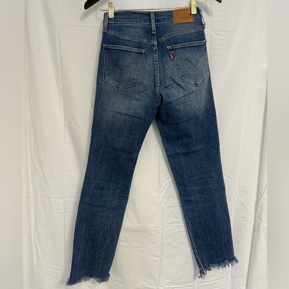 Levi’s 724 High Rise Straight Jeans - Picture 2 of 3